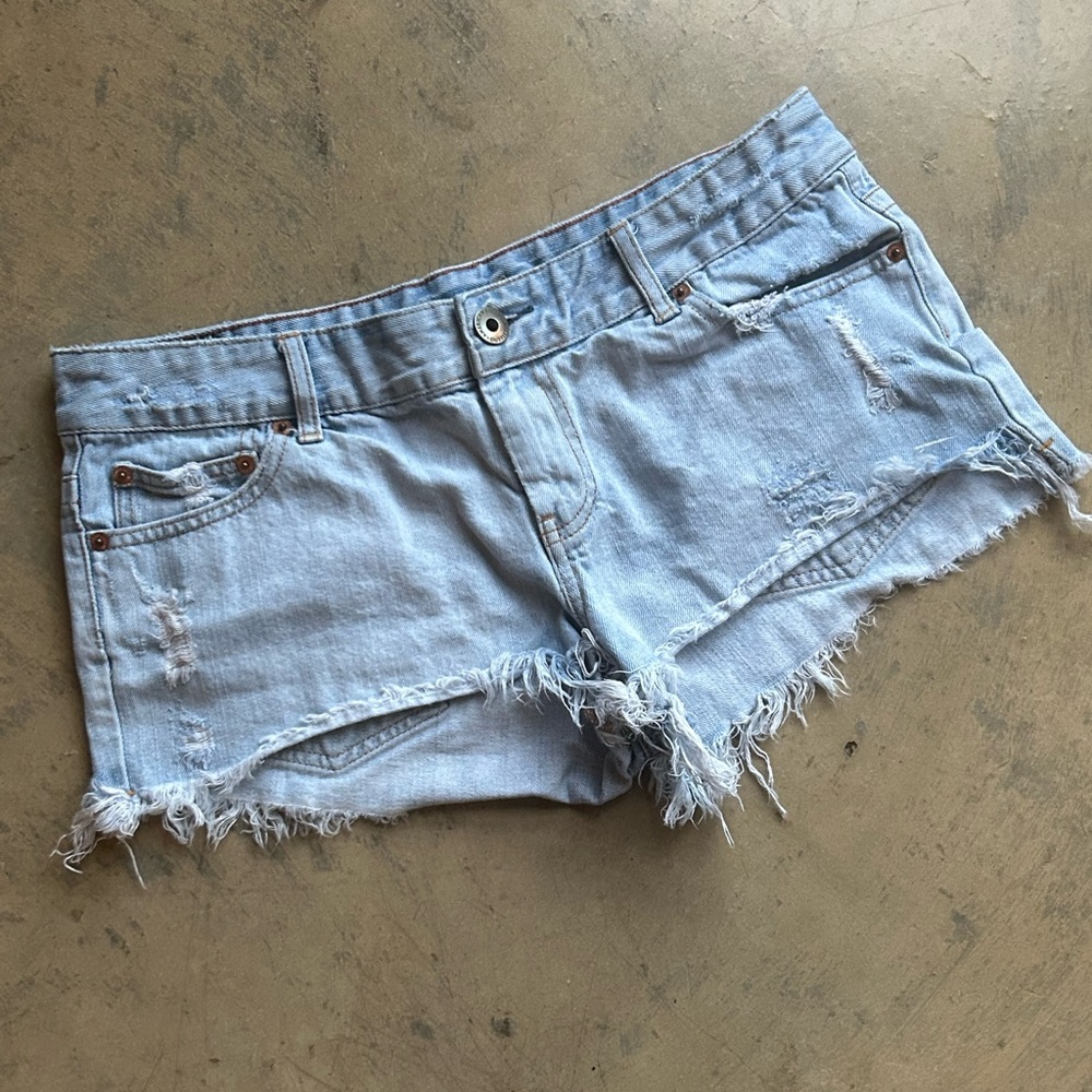 American Eagle 2000s Distressed Jean Shorts